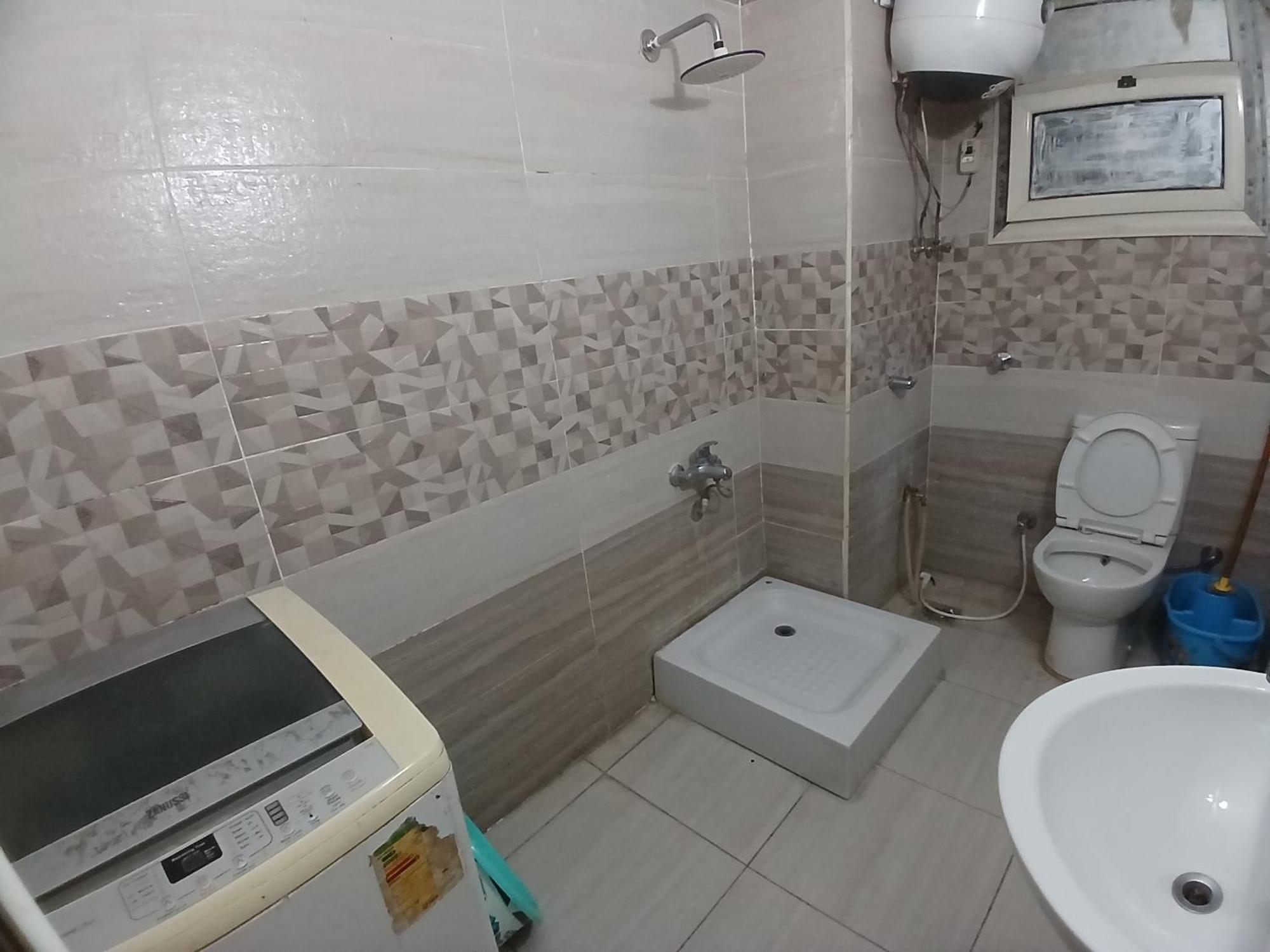 Apartment كورنيش المعادي عند مستشفى السلام الدولي والنيل بدراوي وجنين